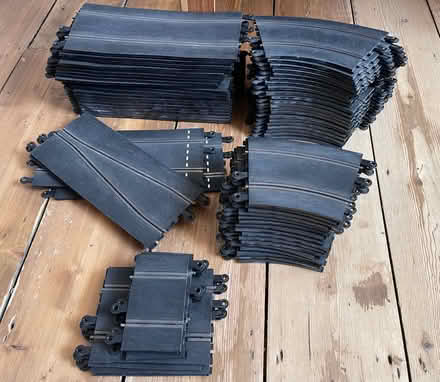 Photo of free Scalextric track - Vintage (Angel N1) #1
