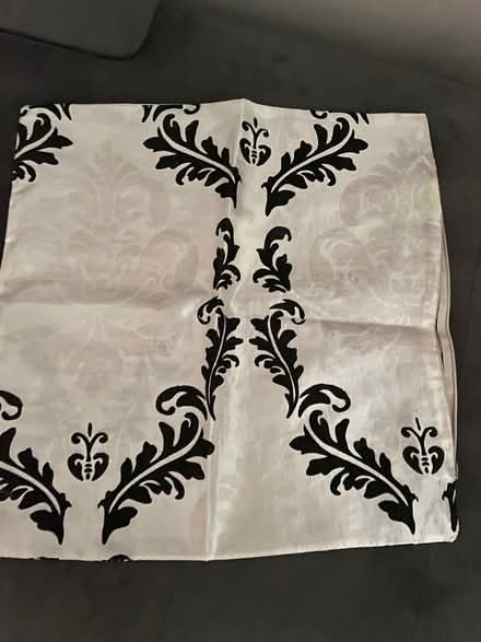 Photo of free Cushion cover (Coleridge Ward CB1) #1