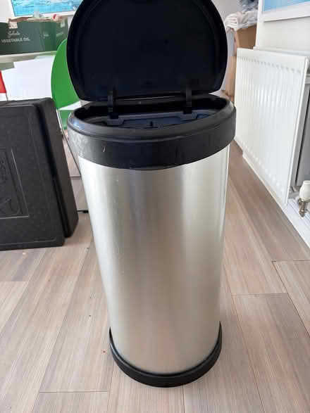 Photo of free Stainless steel look kitchen bin (Daventry NN11) #1