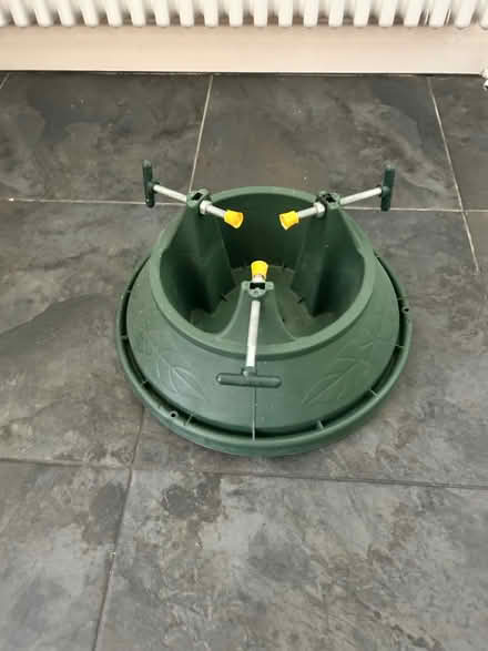 Photo of free Christmas tree stand (W5 1PN) #1