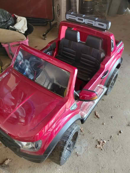 Photo of free Kids battery car (Neithrop OX16) #1