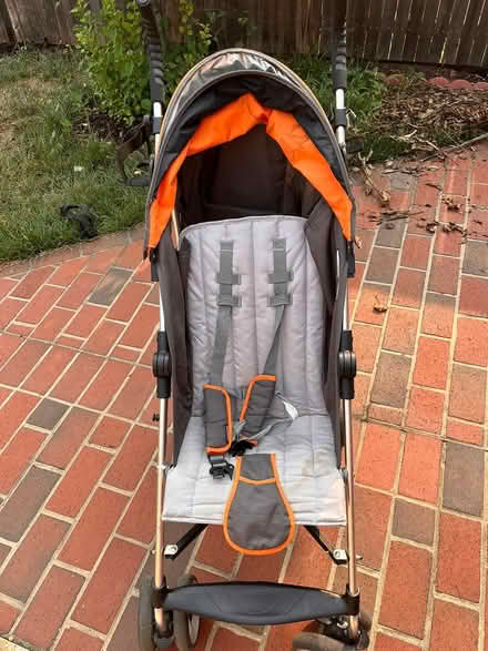 Photo of free 3D Lite travel stroller (Washington DC 20011) #2