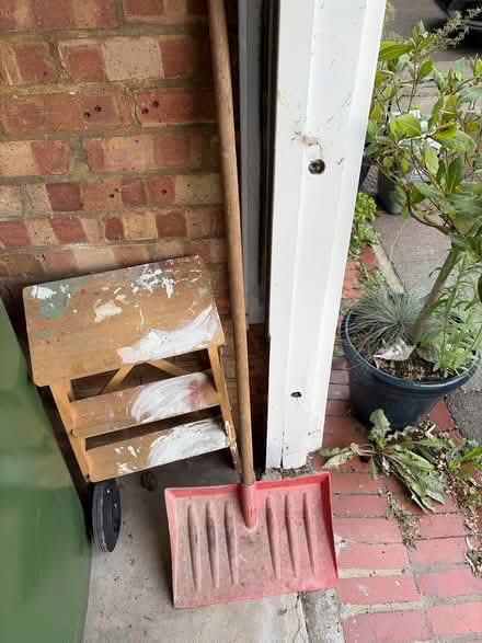 Photo of free Garden shovel (Sydenham SE26) #1
