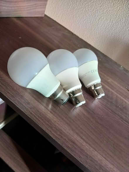Photo of free 3 google hub light bulbs (Bromley North BR1) #1