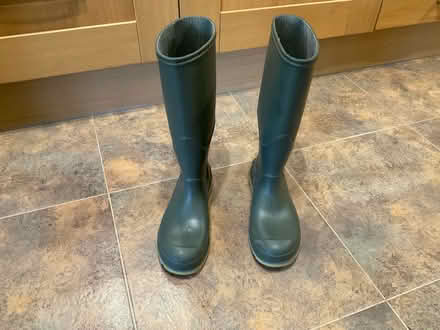 Photo of free WELLIES ?Men’s size 6 (Worlds End Burgess Hill RH15 0) #1