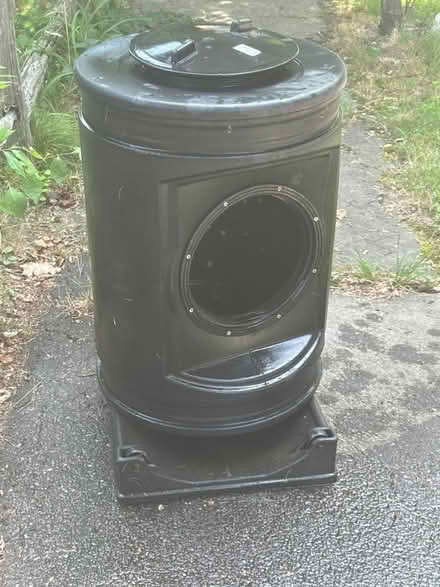 Photo of free Compost bin with locking cover (Milton Randolph Area) #1