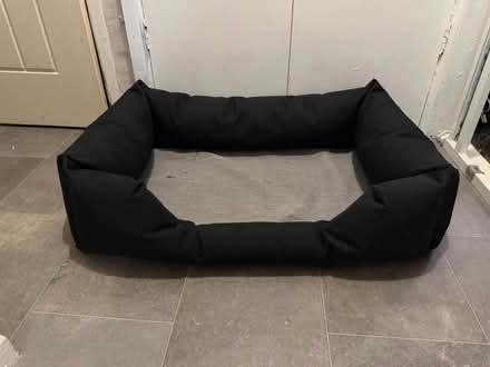 Photo of free Dog bed (M350lh) #1