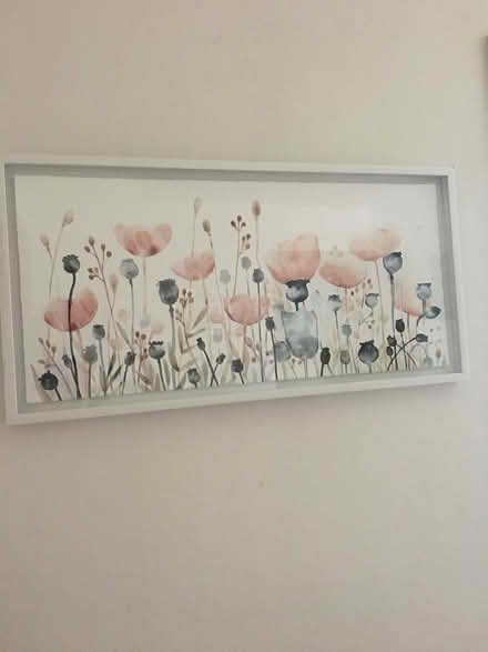 Photo of free High stool, Floral wall art (Robinson & Harpersville) #2
