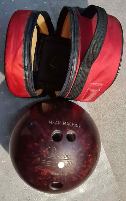 Photo of free Personal Bowling Ball and bag - fits my hand - see hand pic (Hambledon GU8) #3