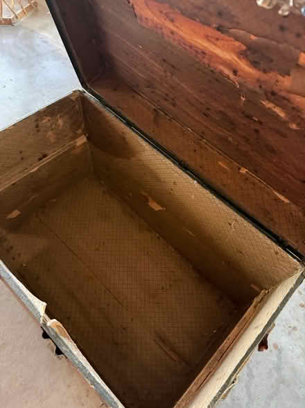 Photo of free Old trunk (Old town) #2