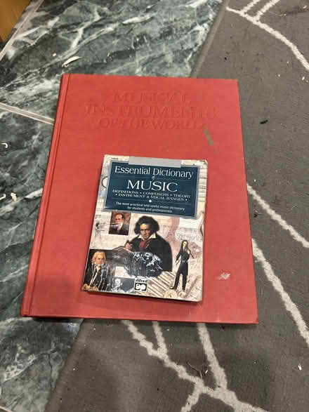 Photo of free music history books (Dufferin Grove) #1