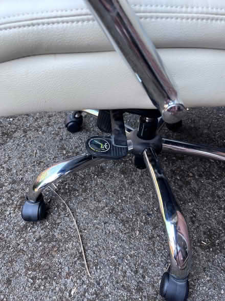 Photo of free Office chair (The Triangle Estate RH15) #3