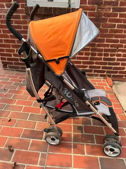 Photo of free 3D Lite travel stroller (Washington DC 20011) #1