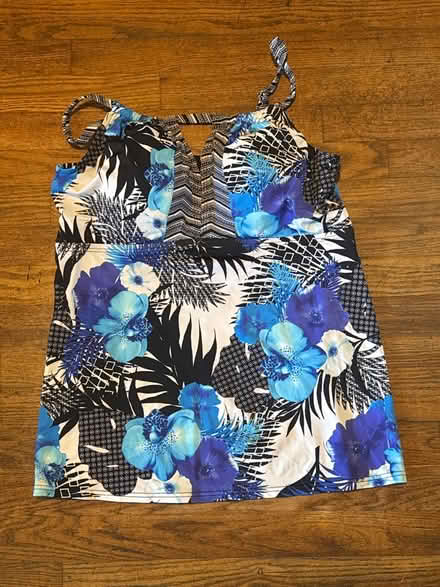 Photo of free Size 16 Bathing Suit Top (Clason Point Bronx NY) #1