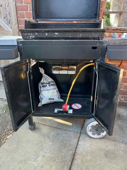 Photo of free Weber spirit classic gas bbq (KT70) #4