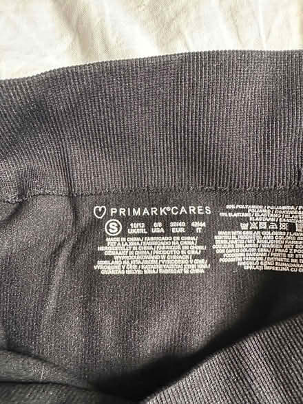 Photo of free Black midi pencil skirt size 10/12 (Brixton SW9) #2