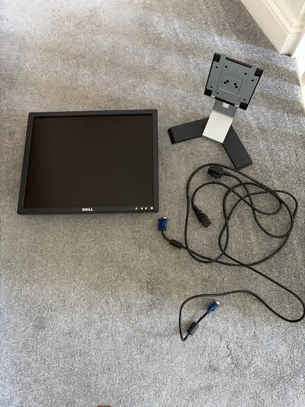 Photo of free Dell Monitor and stand (Billericay CM11) #1
