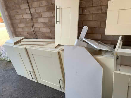 Photo of free Kitchen units (Bewdley DY12) #2