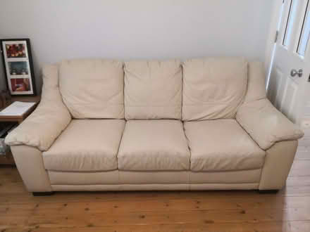 Photo of free Cream Leather Sofa Set, 4 piece (Wheatley OX33) #4