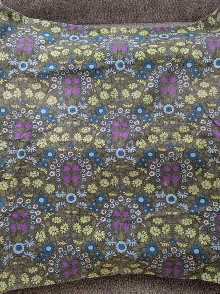 Photo of free Rectangular Daisy Chain Tablecloth (Beulah Hill SE19) #1