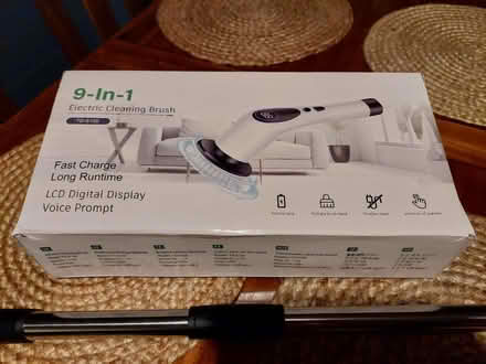 Photo of free 9 in 1 cleaning brush (Derby DE22) #1