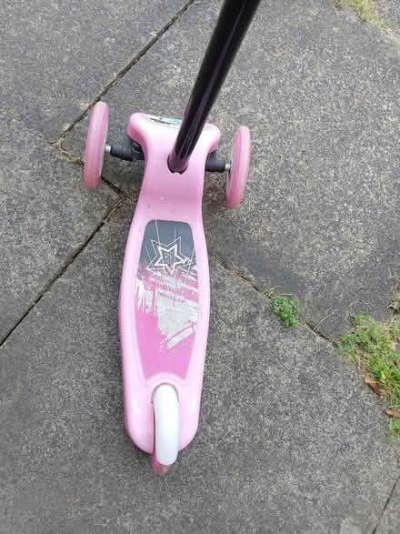 Photo of free Scooter 3 wheeler for a small kid (SK4) #2