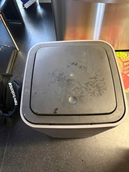 Photo of free Touch top bin (Canada Water) #3