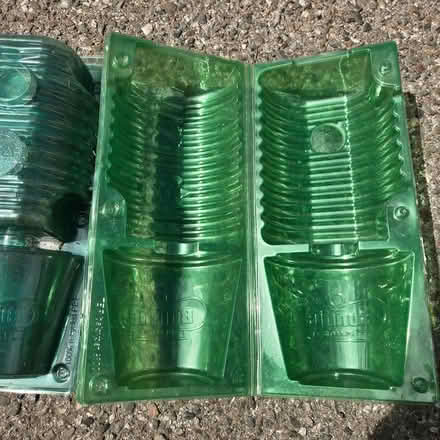 Photo of free 8 Plant transporting Clamshells (Chiquita Av MtnVw) #2
