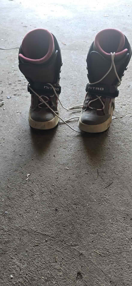 Photo of free Vintage K2 Fat Bob Snowboard + boot (Just south of downtown) #2