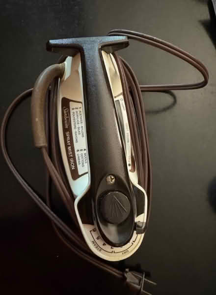 Photo of free Clothes iron (Monta Loma Mountain View) #1