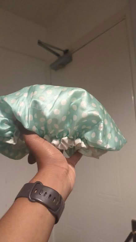 Photo of free shower cap (Oxford OX4) #1