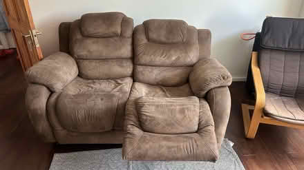 Photo of free Reclining Couch (SM5 3JP) #2