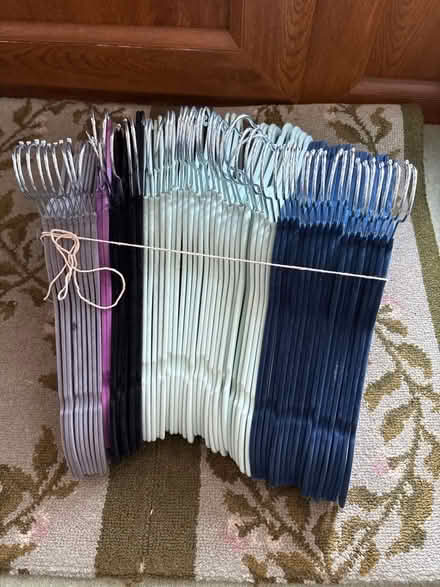 Photo of free Non-slip hangers (Hala LA1) #1
