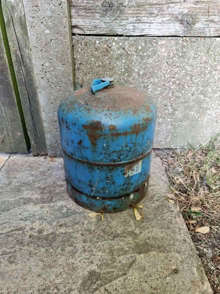 Photo of free Campingaz bottle 907 (The Folly BN7) #1