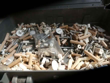 Photo of free large box woodworking fitments and fasteners (Whitestake PR4) #1