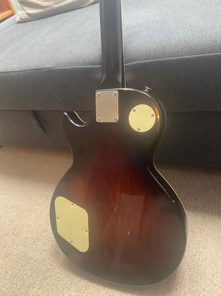Photo of free Rockwood LX250G “Les Paul” Guitar (Dalkey) #3