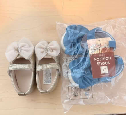 Photo of free Baby shoes (L4Z 4K1 , Forum drive) #1