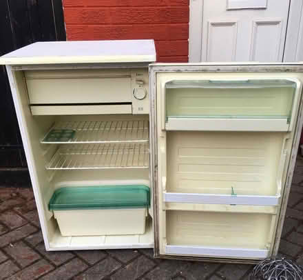 Photo of free White Under counter top Fridge (Liverpool L6) #4
