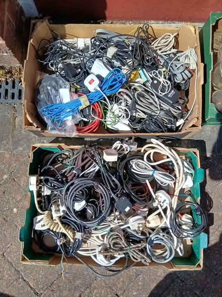 Photo of free electrical bits and pieces (Macclesfield SK10) #1