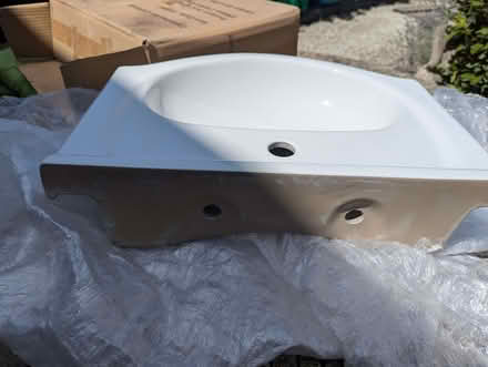 Photo of free Unused bathroom sink (Brookvale RG21) #2