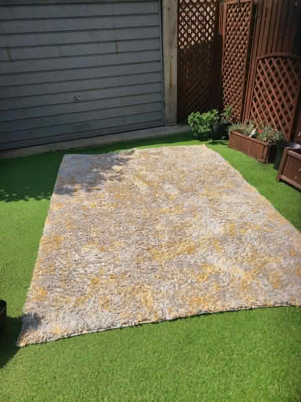 Photo of free Large Grey and gold shaggy rug (Plumstead SE18) #1