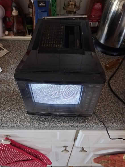 Photo of free Small analogue tv. (Hollingwood S43) #1