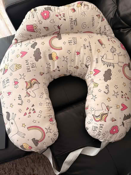 Photo of free Breastfeeding pillow (L4Z 4K1 , Forum drive) #1