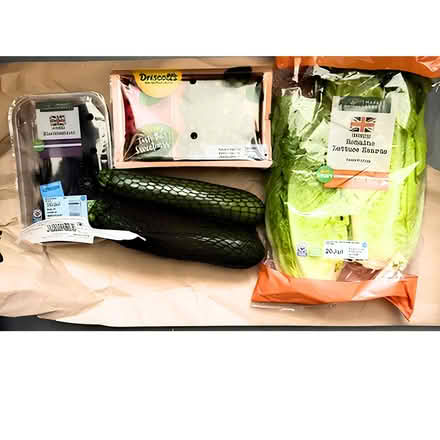 Photo of free raspberries, blueberries, blackberries, courgettes & lettuce (Chiswick W4) #1