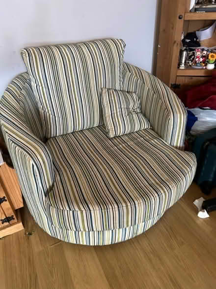 Photo of free Table drawers sofa (Wattsville NP11) #4