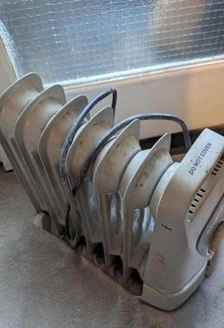 Photo of free Hyundai Heater (Holmewood BD4) #2