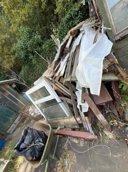 Photo of free Garden stuff (Hyde SK14) #3