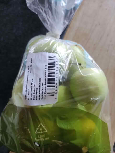 Photo of free Eating Apples (Chislehurst BR7) #1