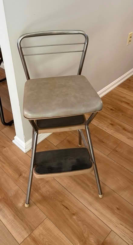 Photo of free Old fashioned stool (Leisure World) #1