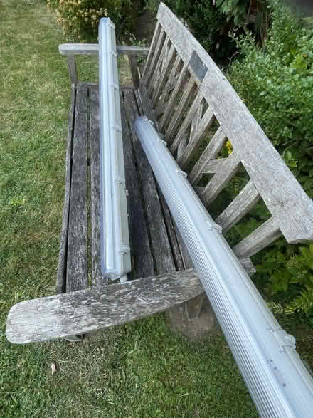 Photo of free 5’ fluorescent light fitting (Ruislip HA4) #3